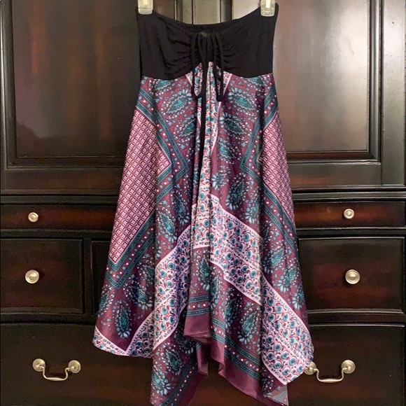 Vero Moda Dresses & Skirts - Silky Vero Moda dress 🐠